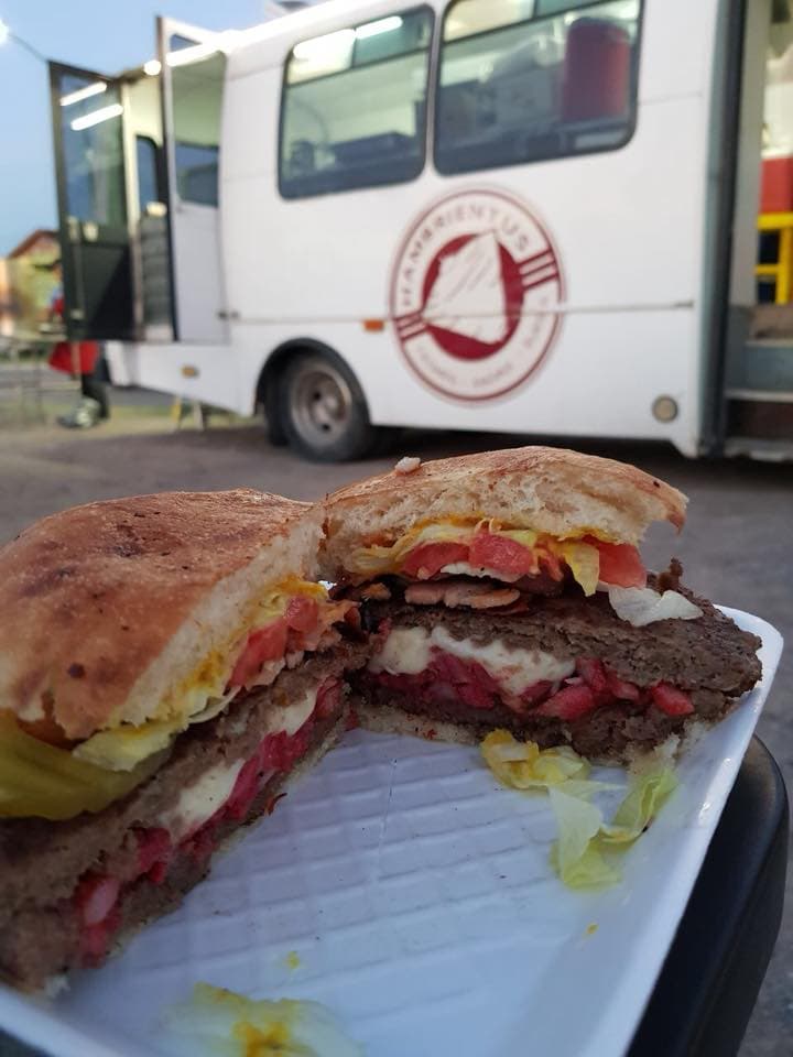 Burguer de trompo asada y queso
