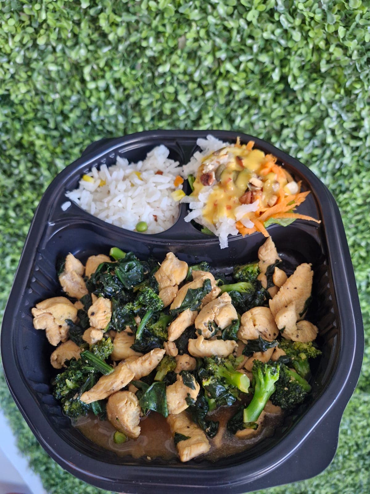 Pollo con Brocoli y Espinacas