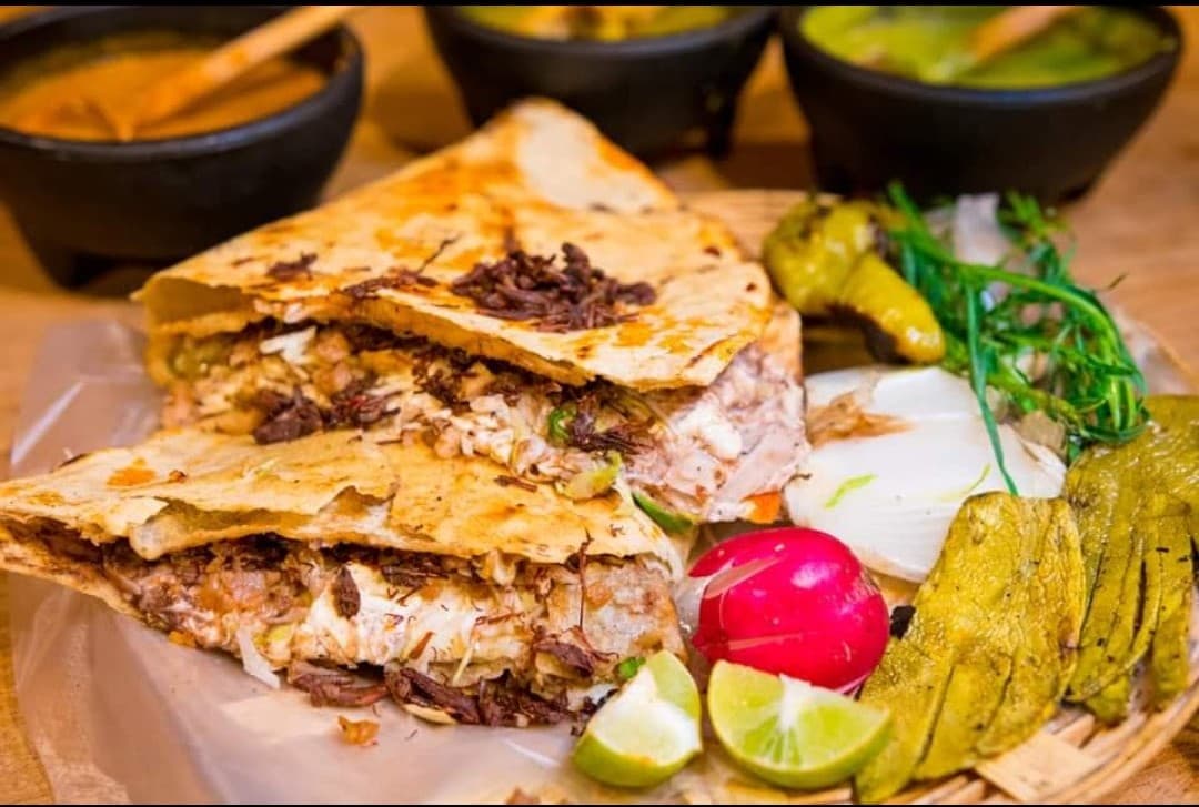 Tlayuda Chapulines