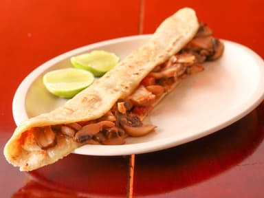 Quesadilla Gigante de Champiñones a la Mexicana