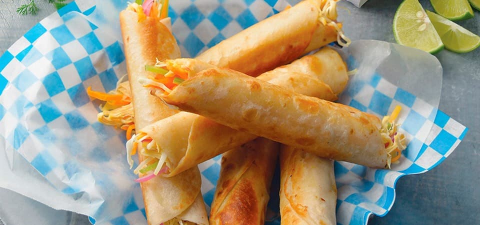 Tacos Dorados de Pollo
