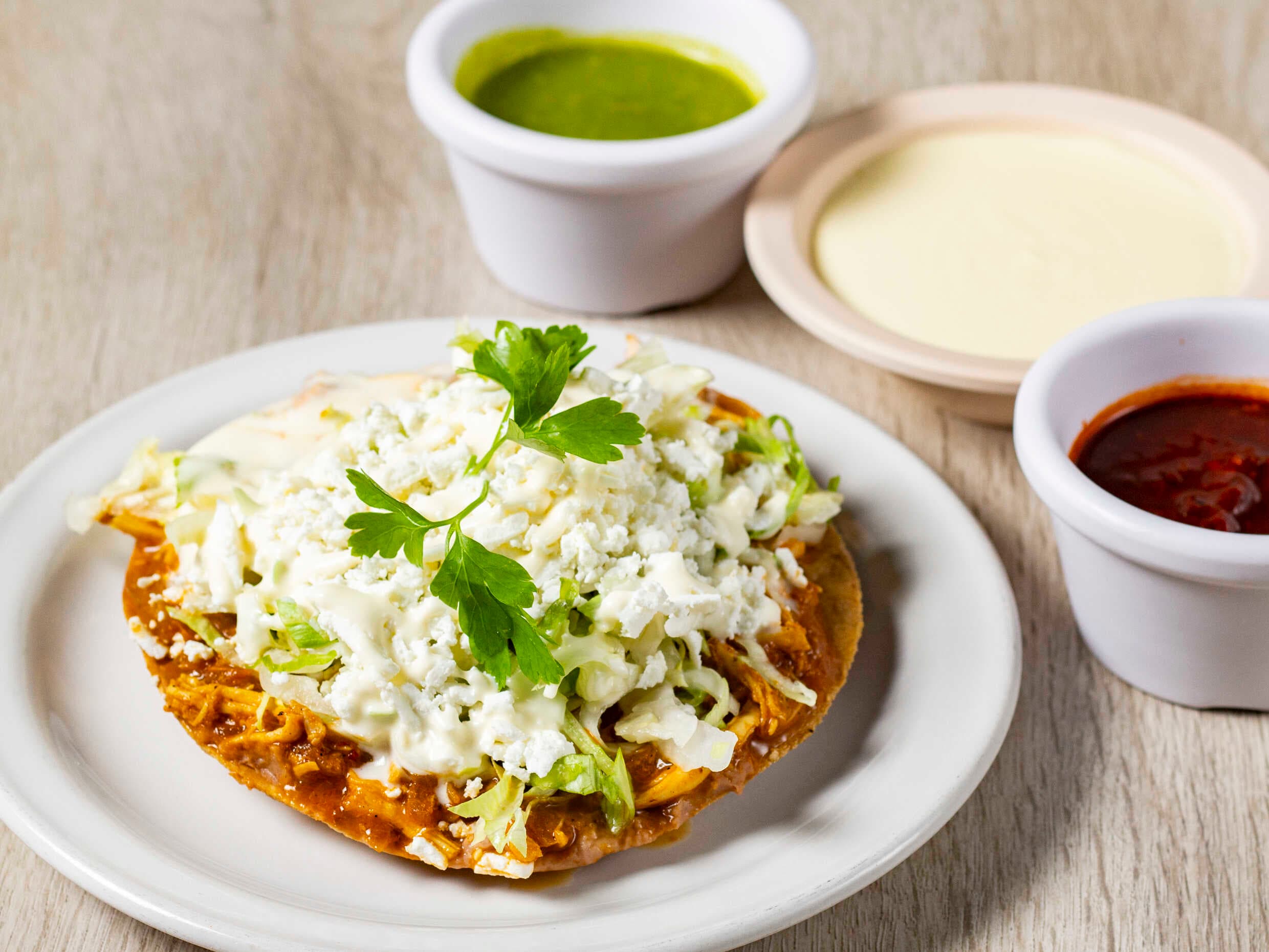 Tostada de Tinga