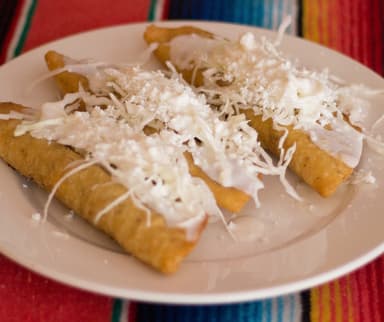 Empanada de Champiñones con Queso