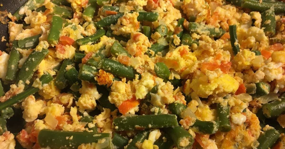 Huevo con Ejotes, Nopales o Papas