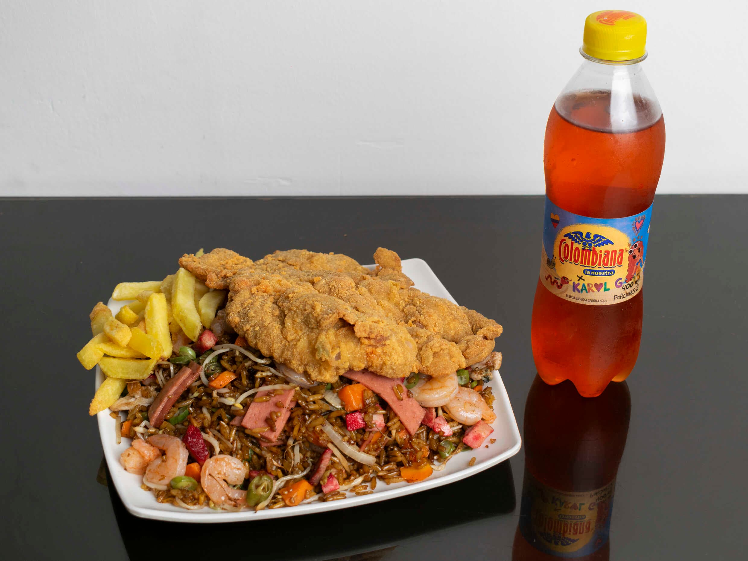 Combo-Arroz Chino con Gaseosa (Chuleta)