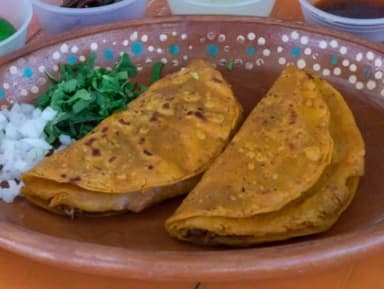 5 Tacos de Birria + Agua Fresca