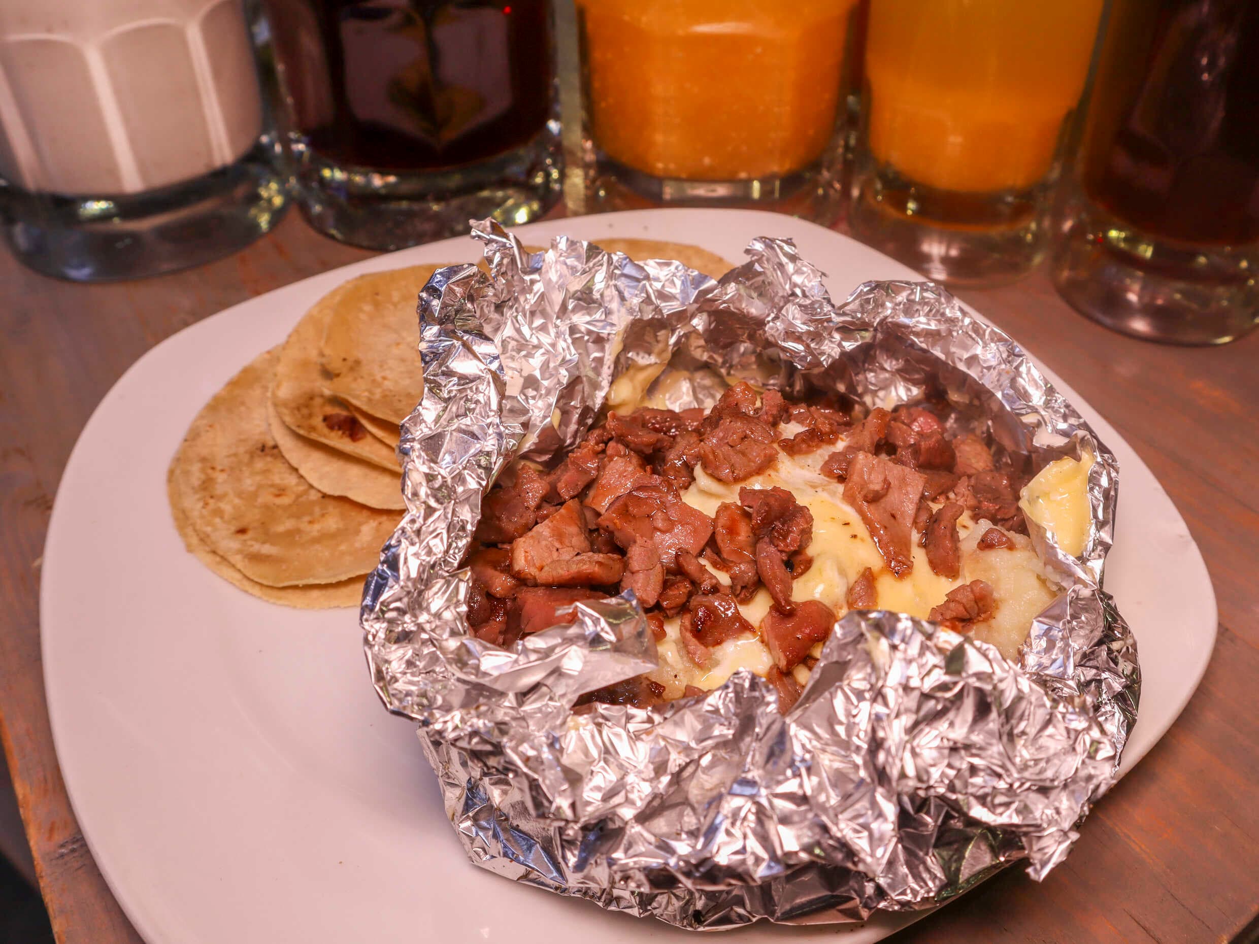 Papa Chilanga con Cecina