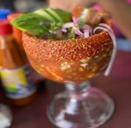 COCTEL DE CAMARON MEDIANO.