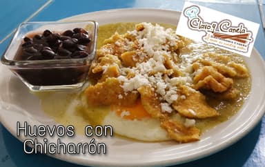 Huevos con Chicharrón