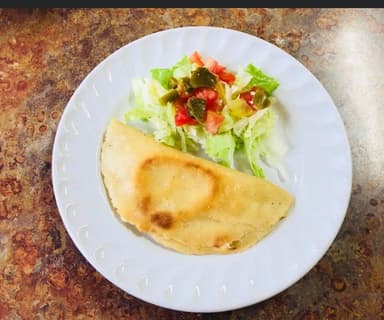 Quesadilla con Guiso