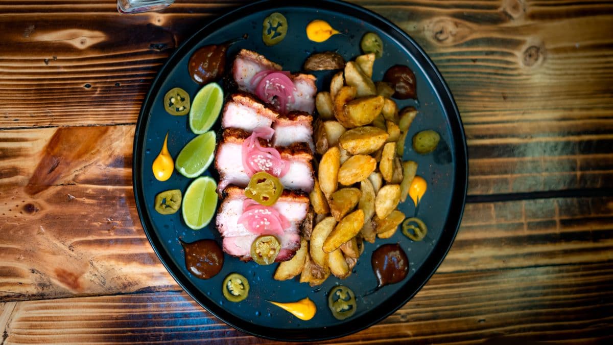 Combo Pork Belly, Papas Fritas y Gaseosa 250 ml