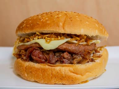 Hamburguesa con Queso y Tocineta
