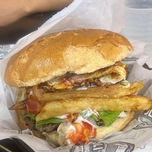 Hamburguesa de Carne, Queso y Huevo
