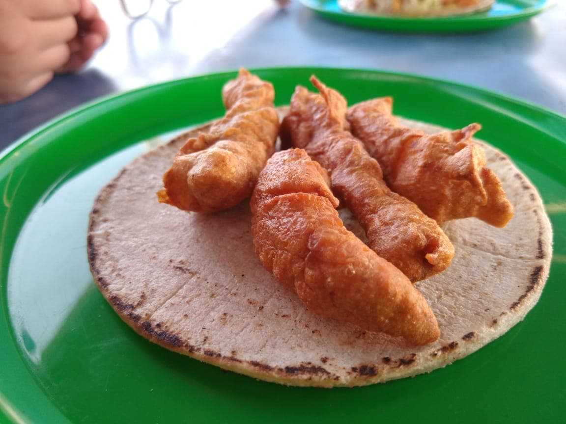 3 Tacos de Pescado + Refresco