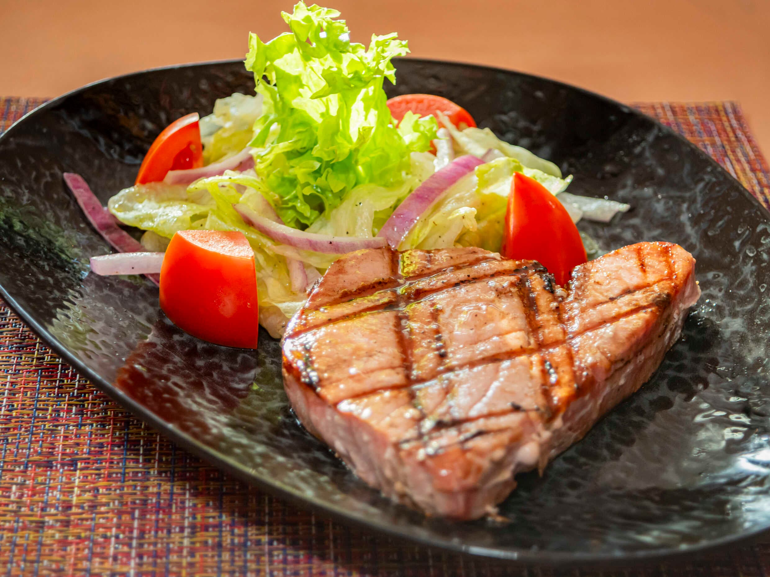 Bife de Atún 8 oz