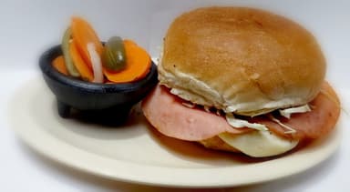 Torta de Jamón con Asadero
