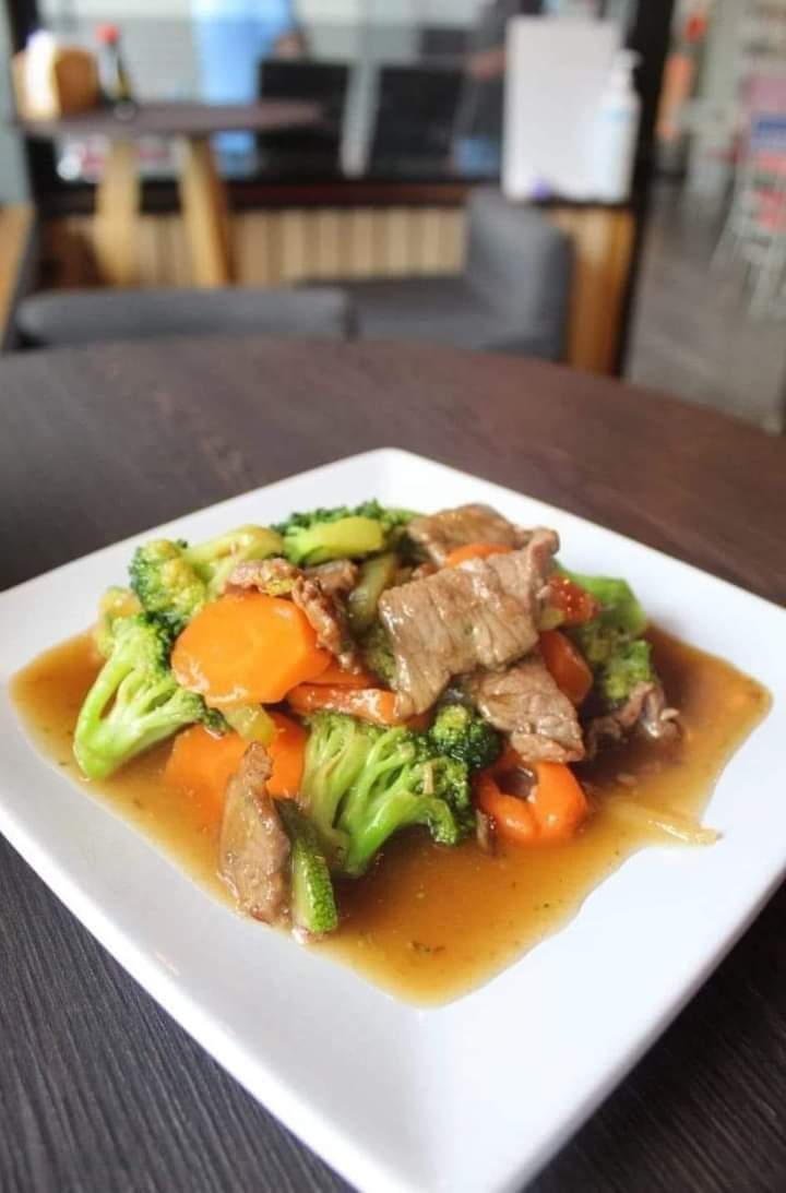 Res en Salsa de Ostión