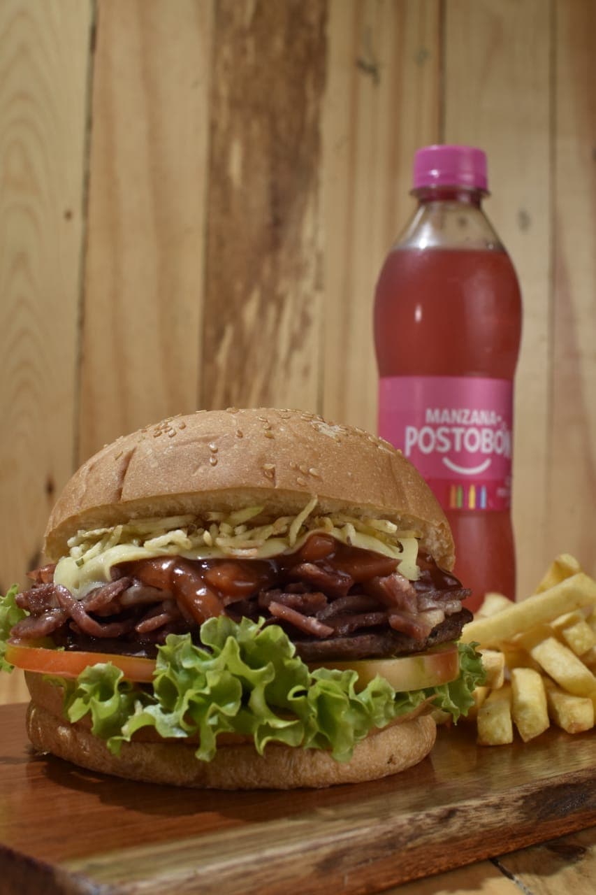 Combo-Hamburguesa +  Papas Francesa + Bebida