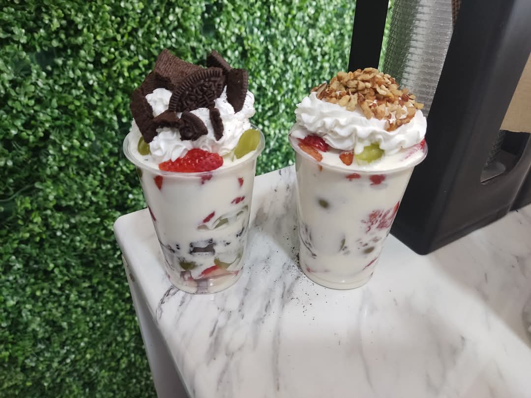 Fresas con Crema Vaso Chico