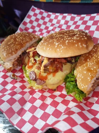 Hamburguesa Especial  (Piña Habanero)