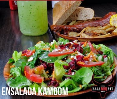 Ensalada Kamdom con Pollo
