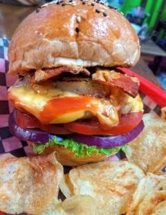 Combo ITALIAN Burger + Papas Fritas