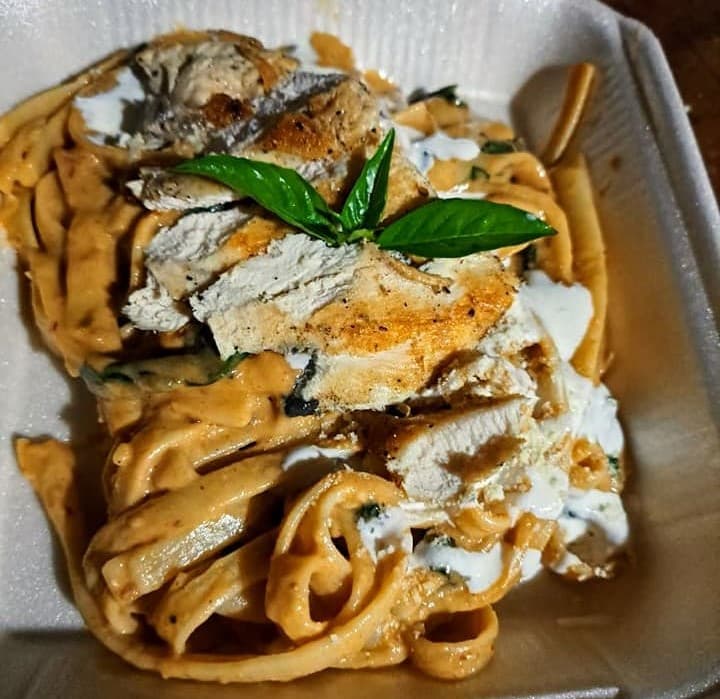 Pasta Chipotle con Tiras de Pollo
