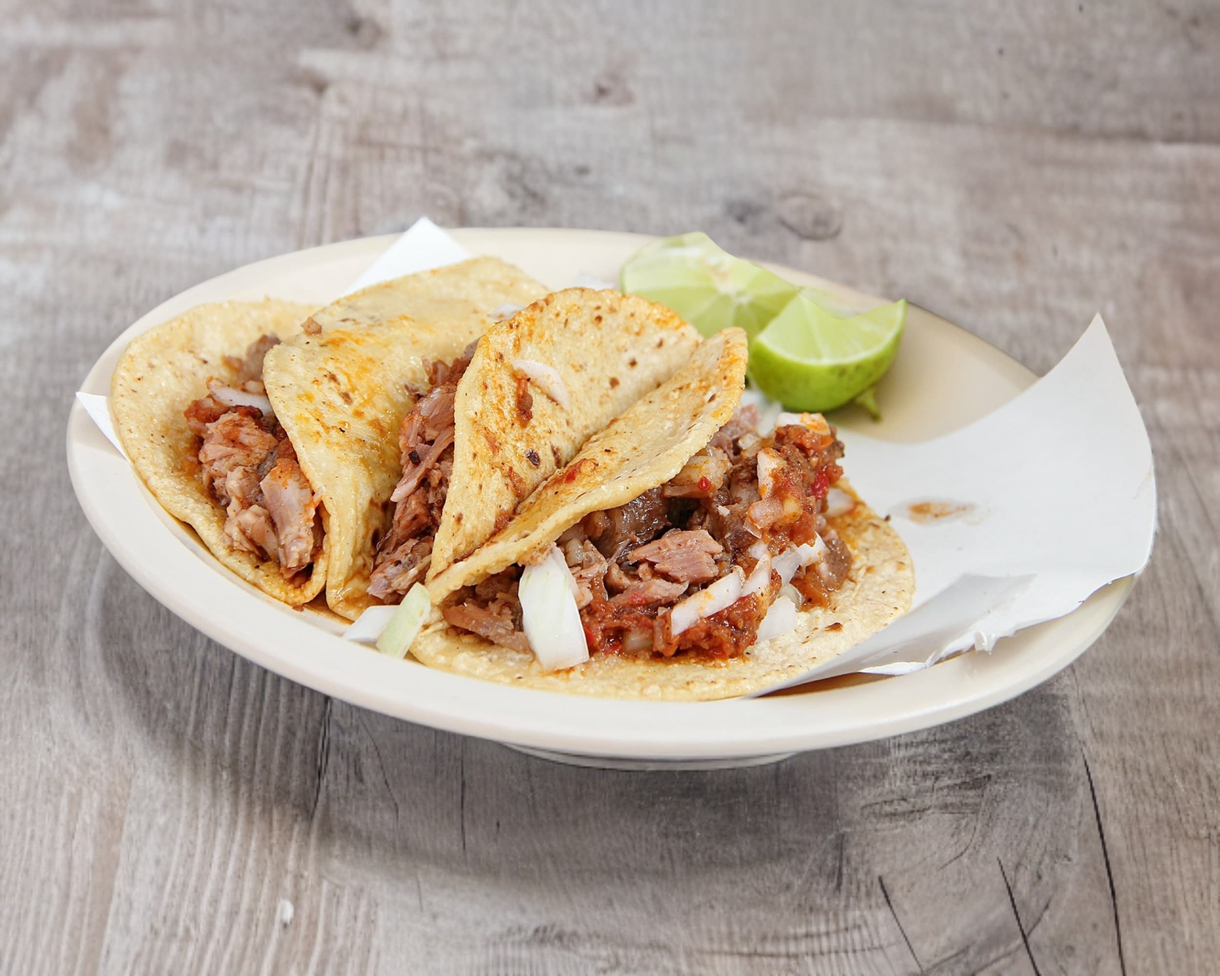 5 Tacos de Costilla y consome