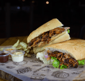 Sándwich Ropa Vieja con Papas