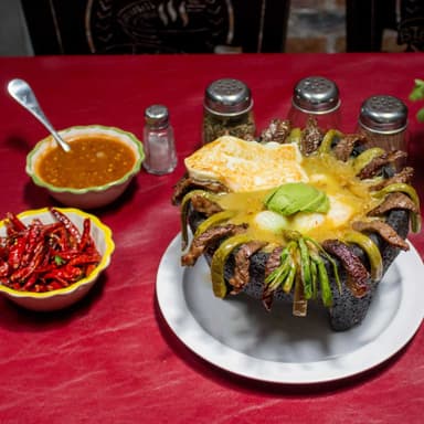 Molcajete de arrachera
