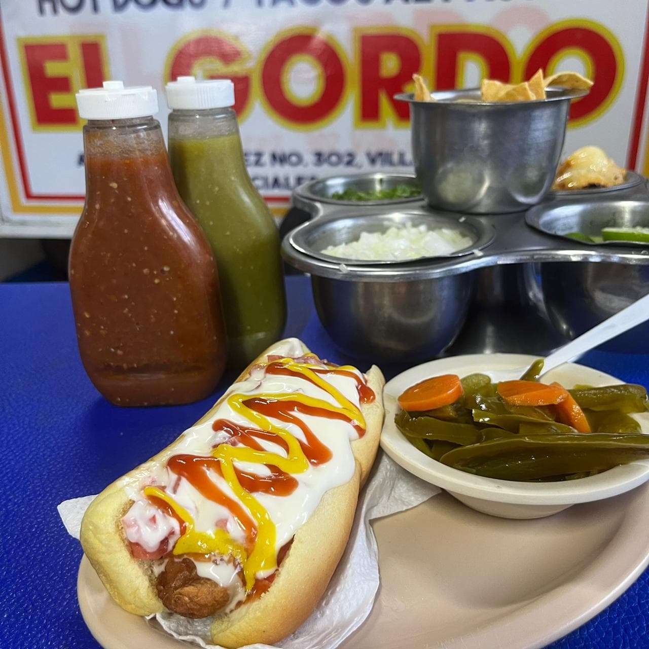 Combo 2 Hot Dogs + Coca Cola