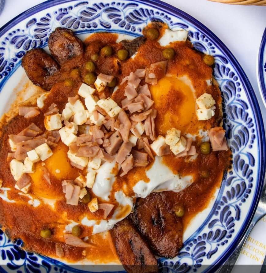 Huevos Motuleños