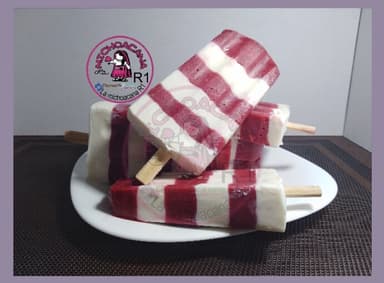 Paleta de Zarzamora con Queso