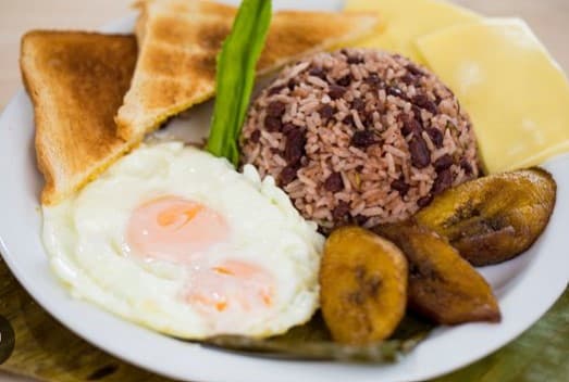 Pinto Huevo Plátano Pan y Cafe