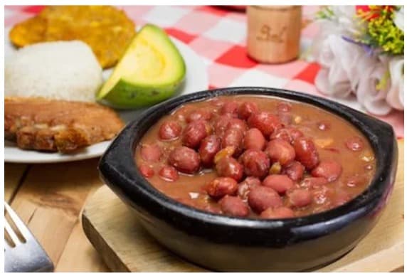 Combo Frijolada + Cocacola