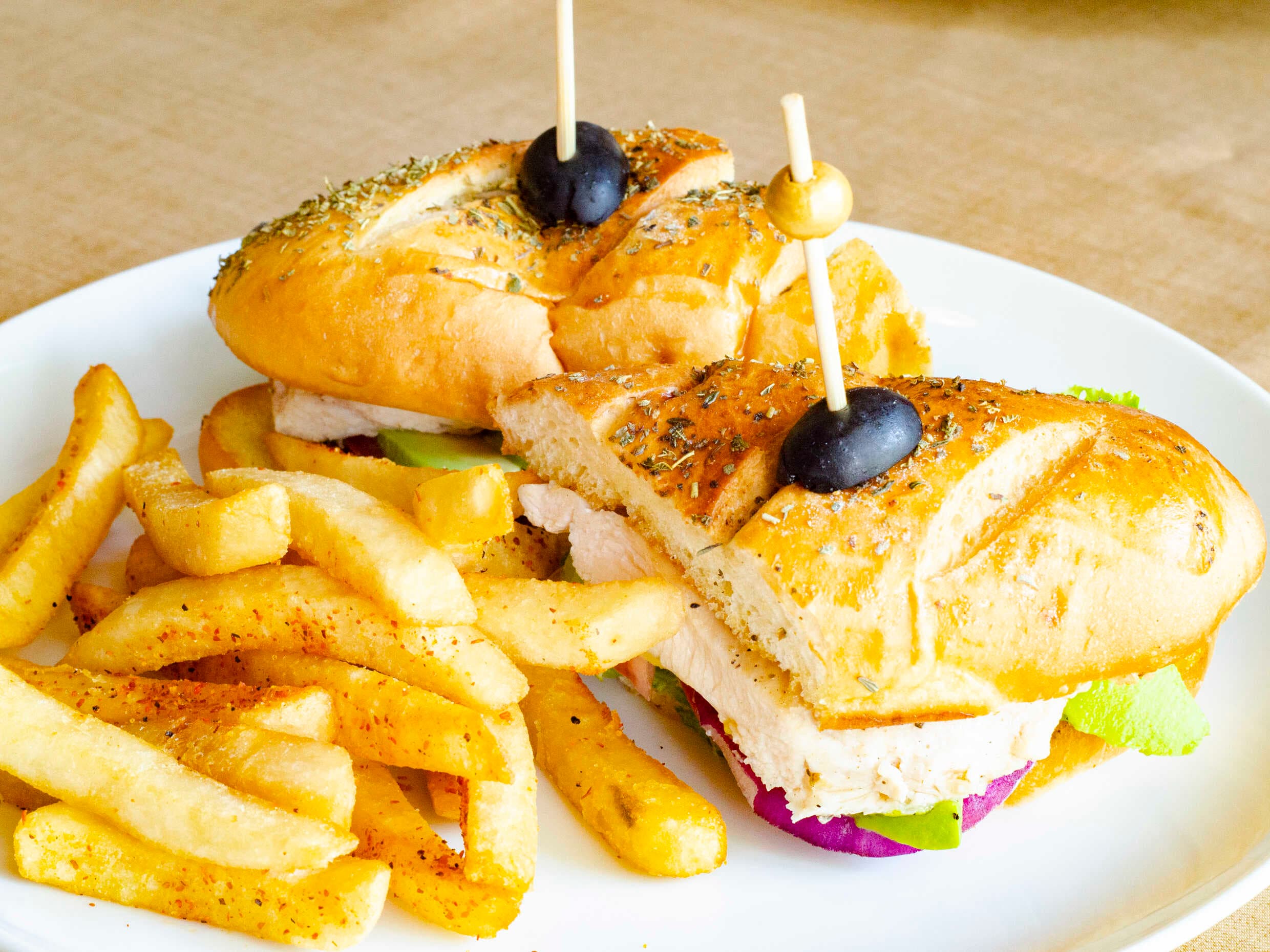 Baguette de Pechuga de Pollo al Grill