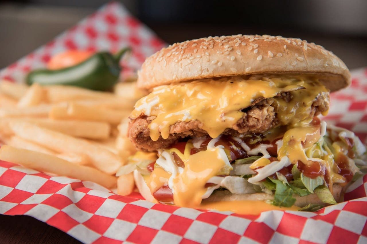 Hamburguesa de Pechuga Empanizada