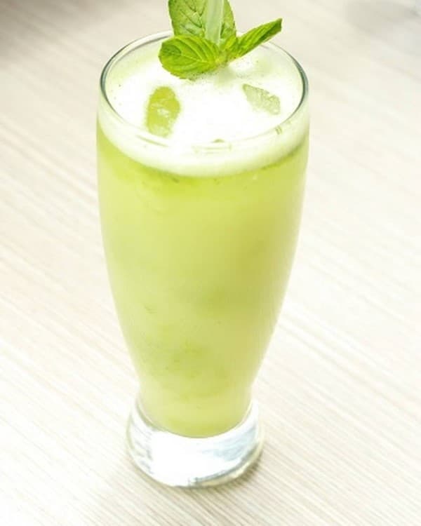 LIMONADA DE HIERBA BUENA