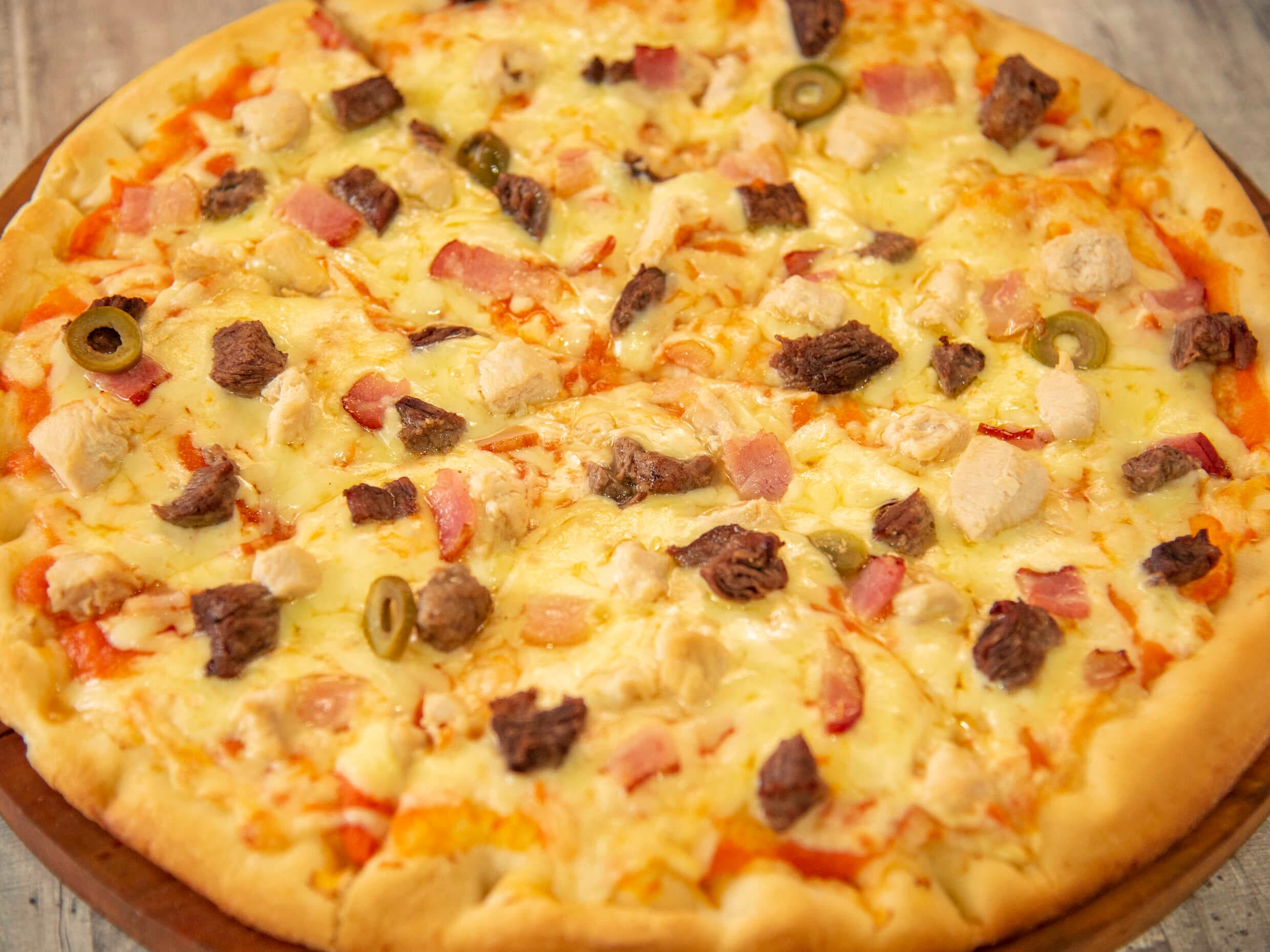 Pizza Peruana Grande + PEPSI LT 1/2