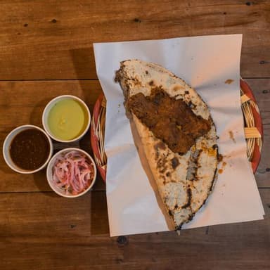 Tlayudas con Cecina