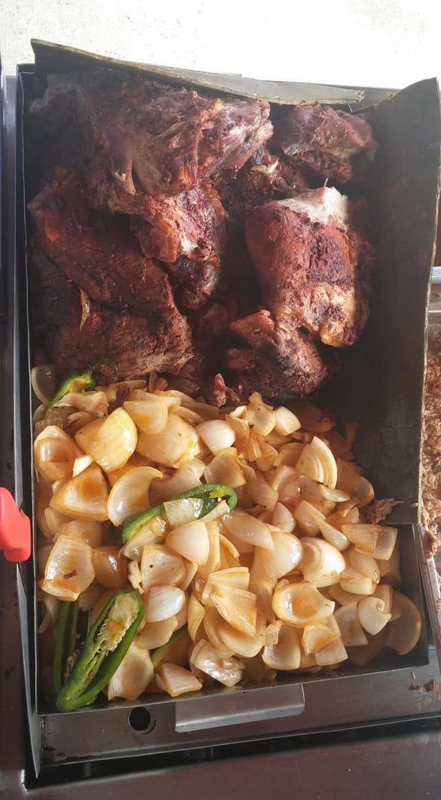Medio kilo de Birria