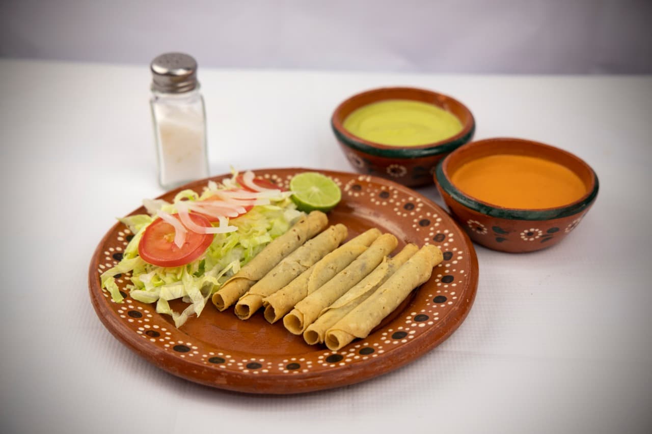 Orden Tacos Dorados Surtida