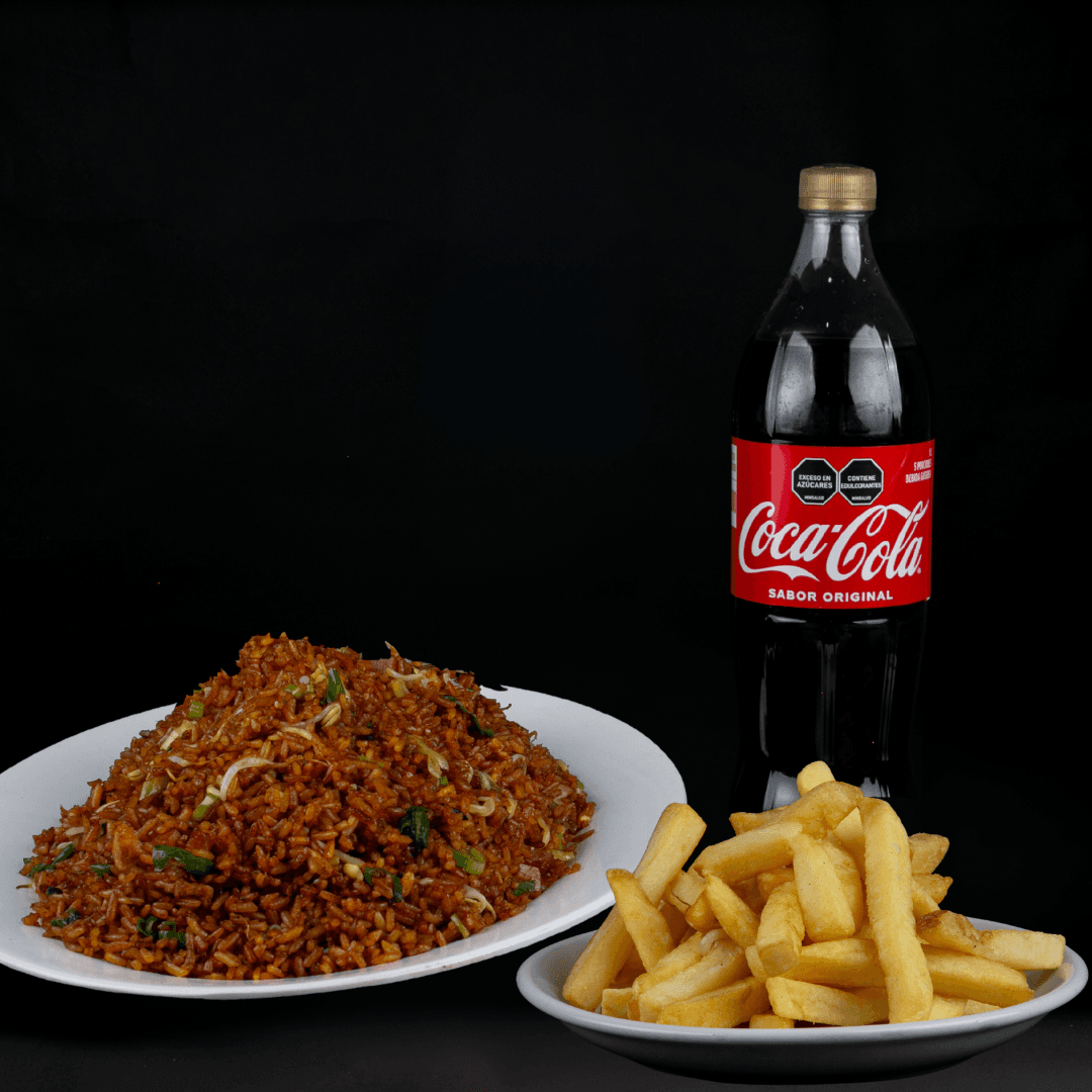 Combo Arroz Chino Mega + Papas + Coca-Cola 1L