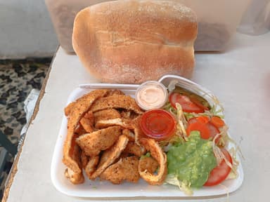 Combo Orden de Milanesa de Pollo1 + Refresco