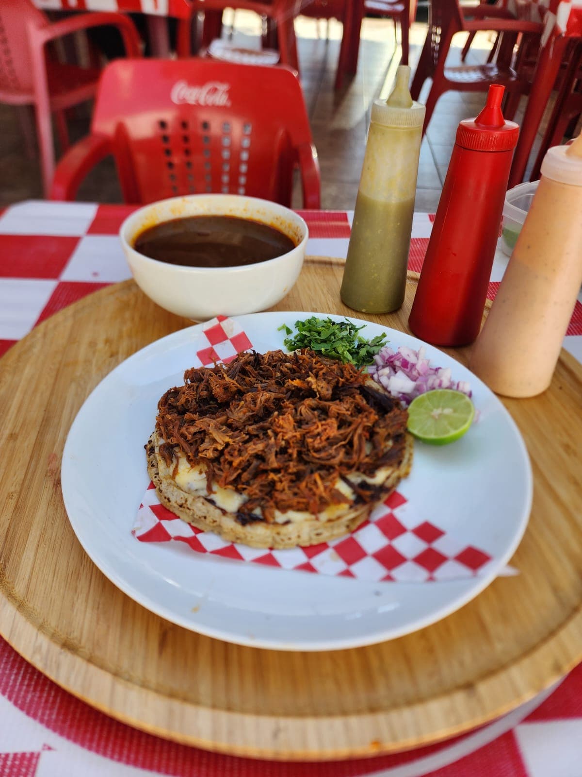 Pellizcada con Birria Blandita