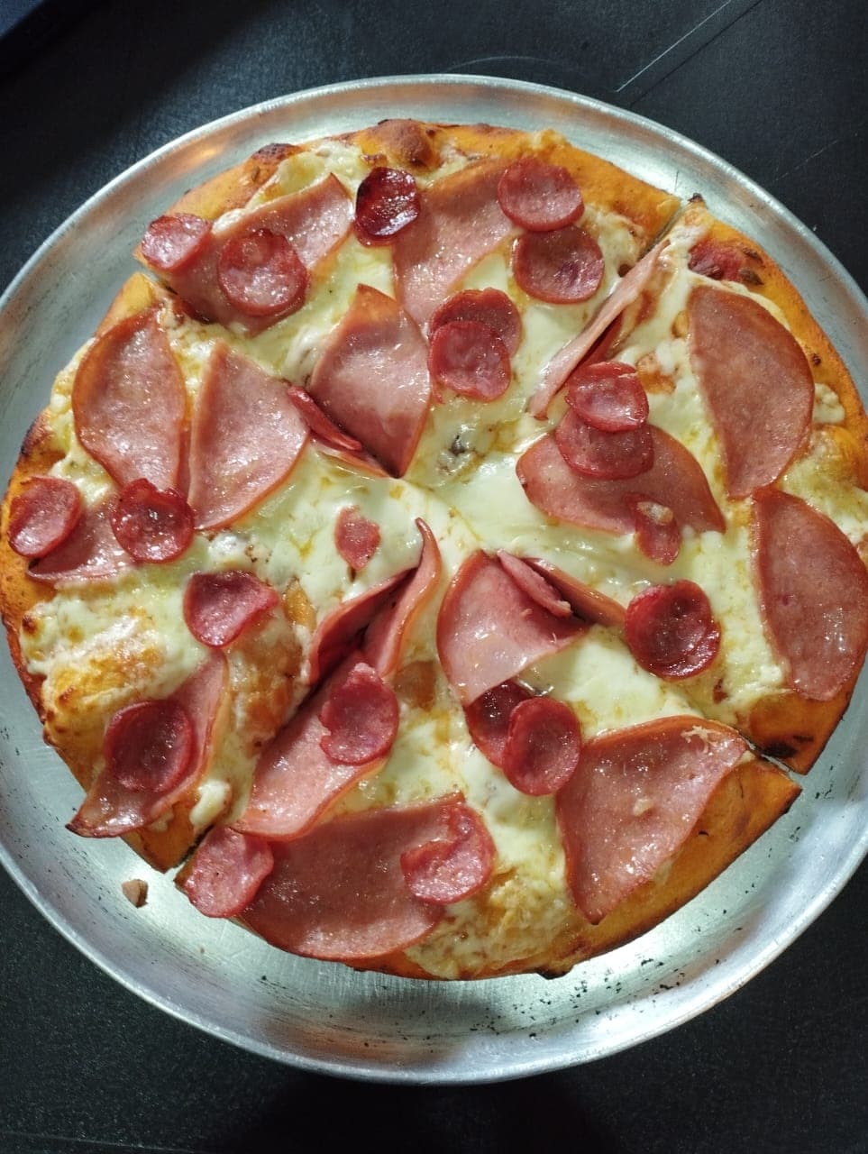 Pizza Personal (4 Porciones) + Gaseosa 400 Ml