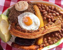Combo Chuleta + Bandeja Paisa