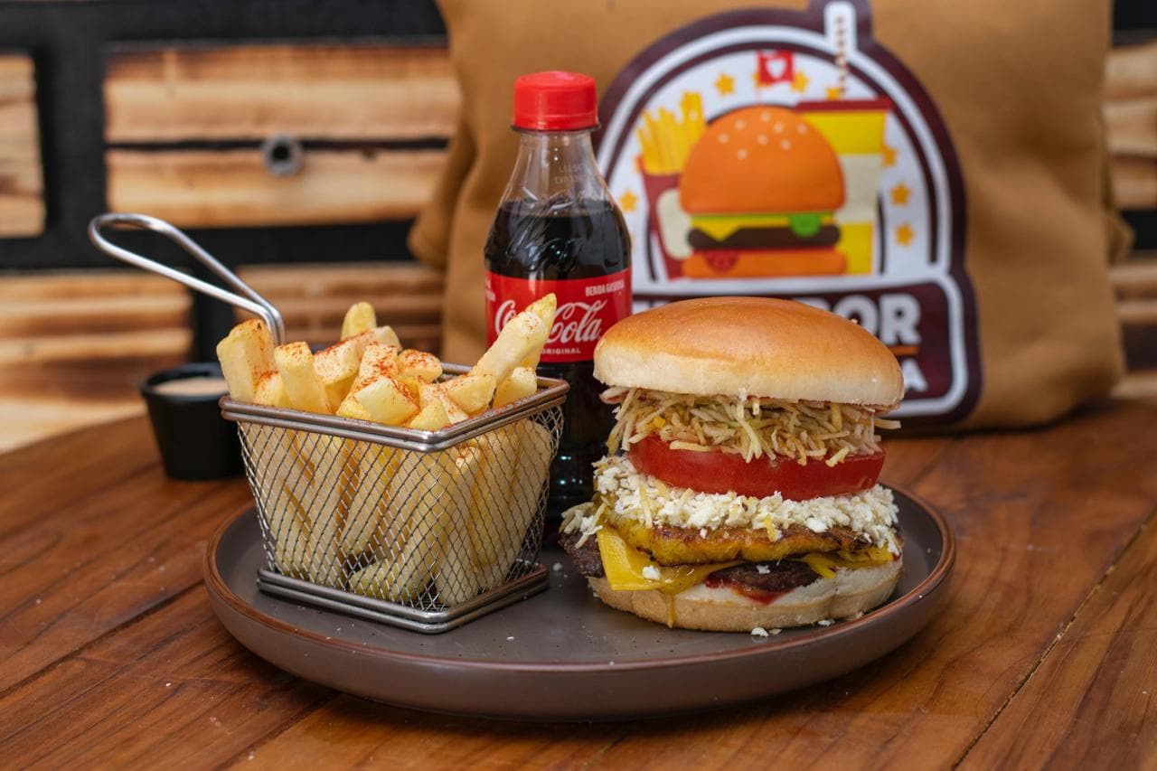 Combo Hamburguesa hawaiana