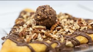 Crepa Nutella nuez y 1 Ferrero rocher