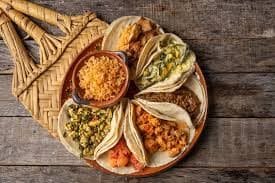 Tacos de Guisado